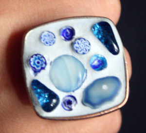 Bague bleutée perles et millifiori