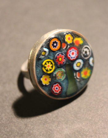 bague millifiori fusionnée de fleurs sauvages