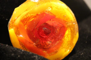 Bague tourbillon pâtes de verre couleurs vives