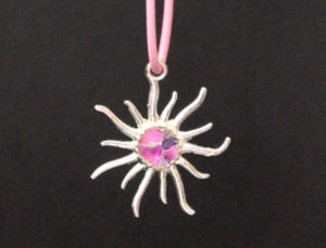 Pendentif soleil rose crackle